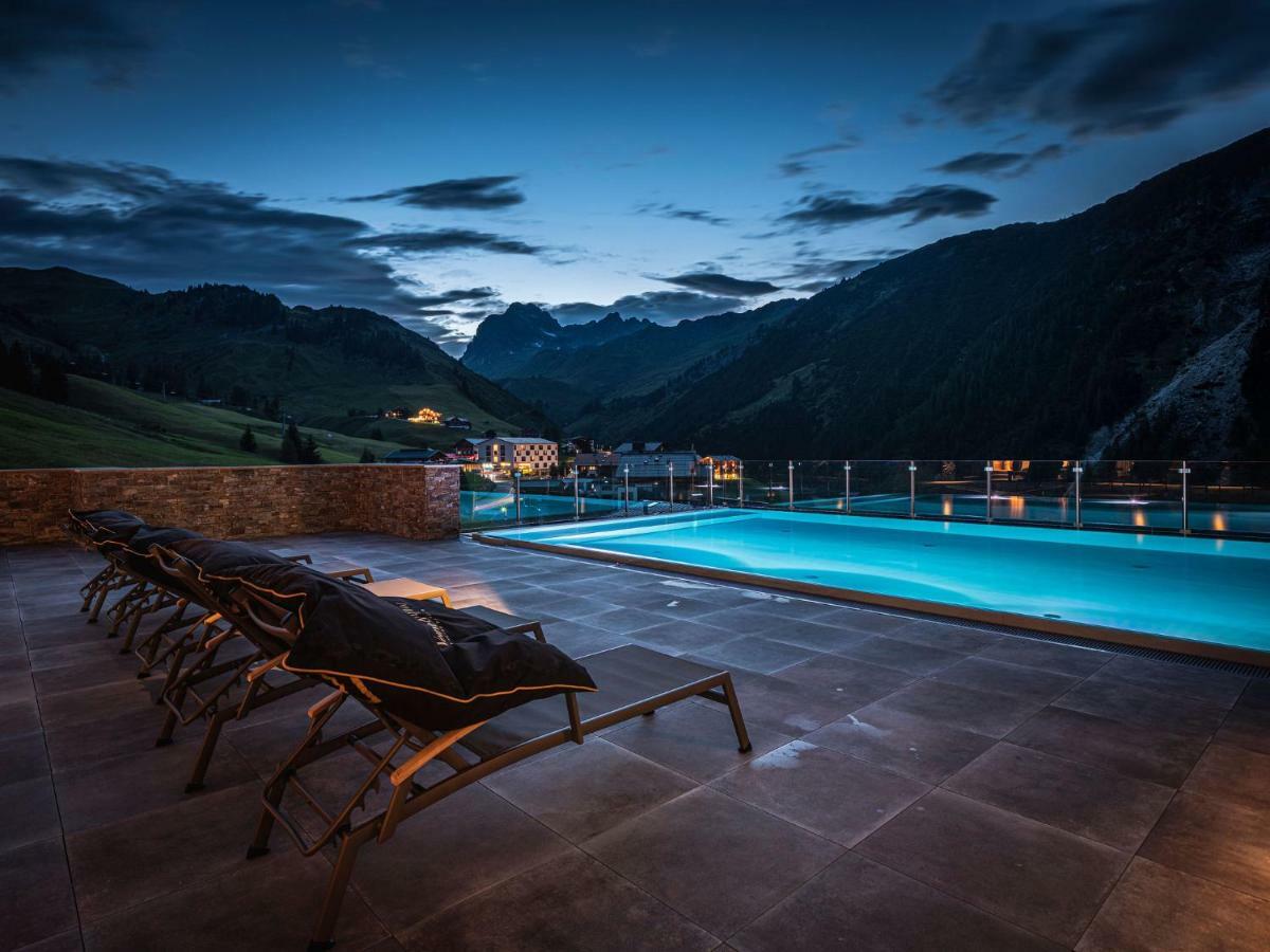 Alpenparks Hotel & Apartment Arlberg Warth Mit Pool Exteriér fotografie